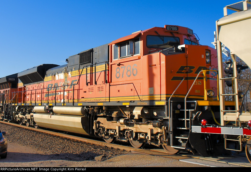 BNSF 8786